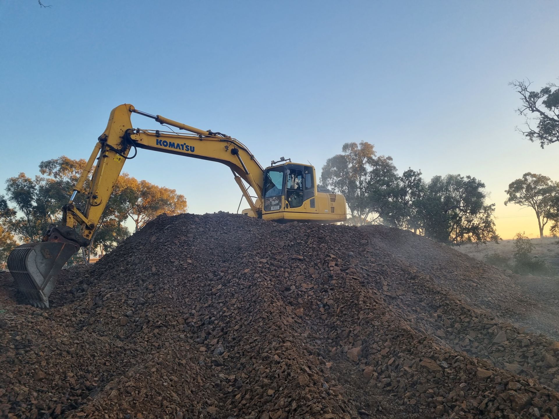 Komatsu PC200 excavator on a Darling Downs job